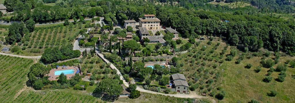 Villa Agostoli Is Preparing To Produce Chianti Wine Siena Inns